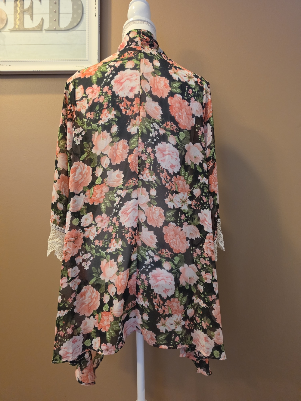 Floral Open-Front Cardigan Shrug - Black with Pink Roses - Picture 4 of 9